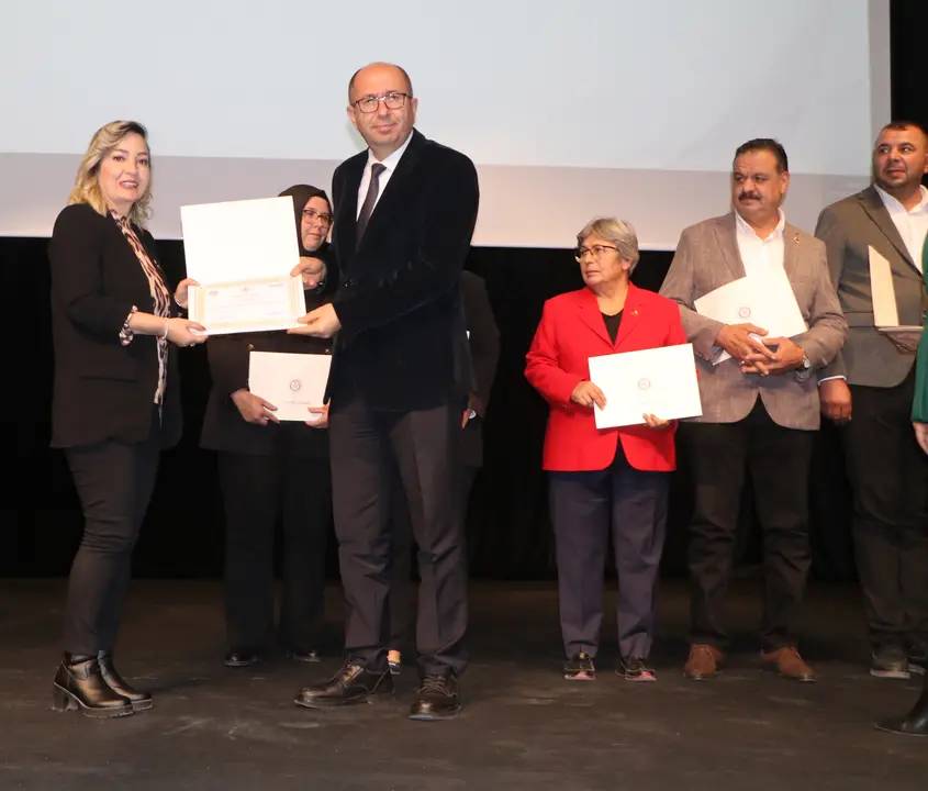 Burdur Muhtarlar Akademisi 4 Gün Sürdü: 327 Muhtara Sertifika 4